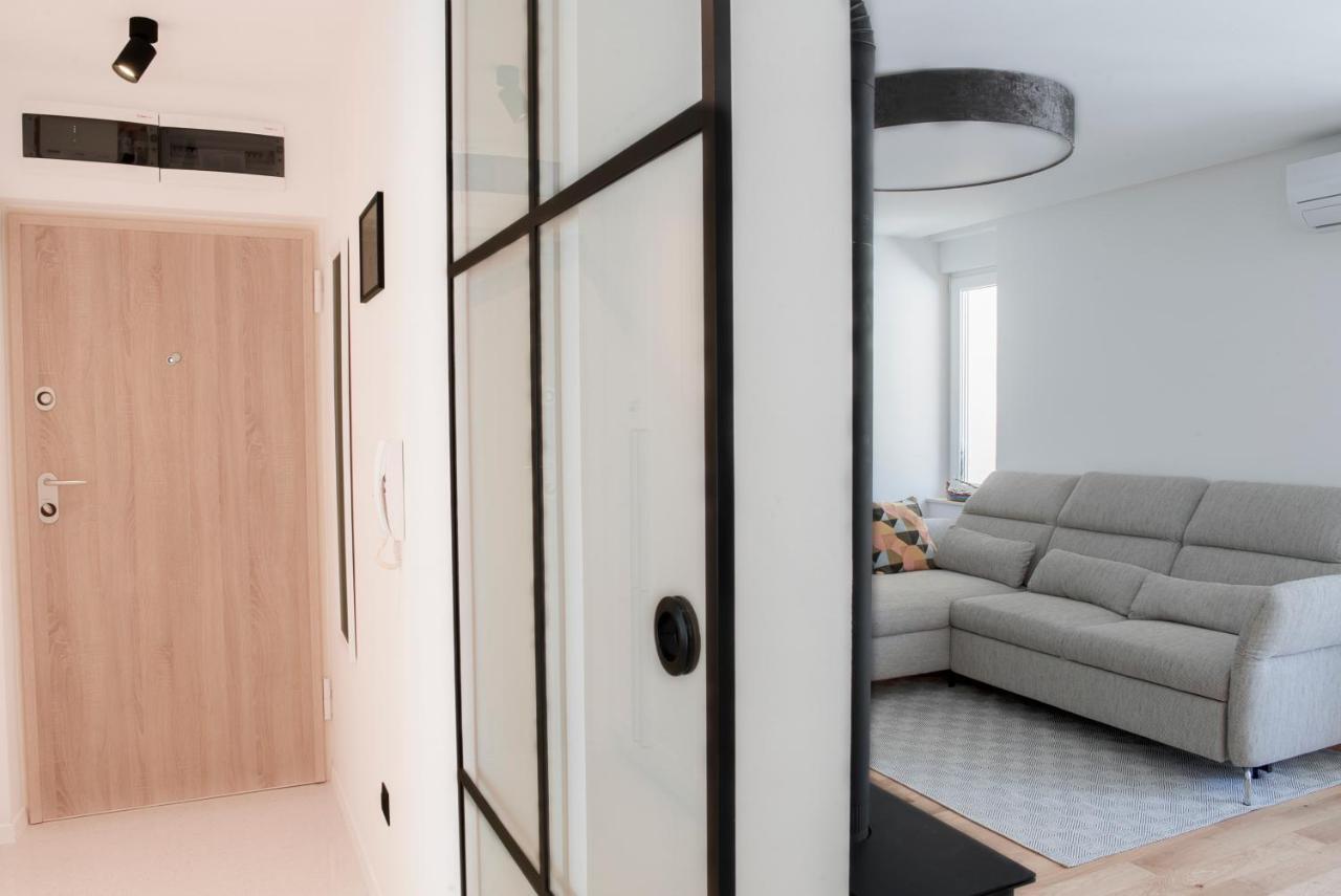 Apartment Vito Omiš Екстериор снимка