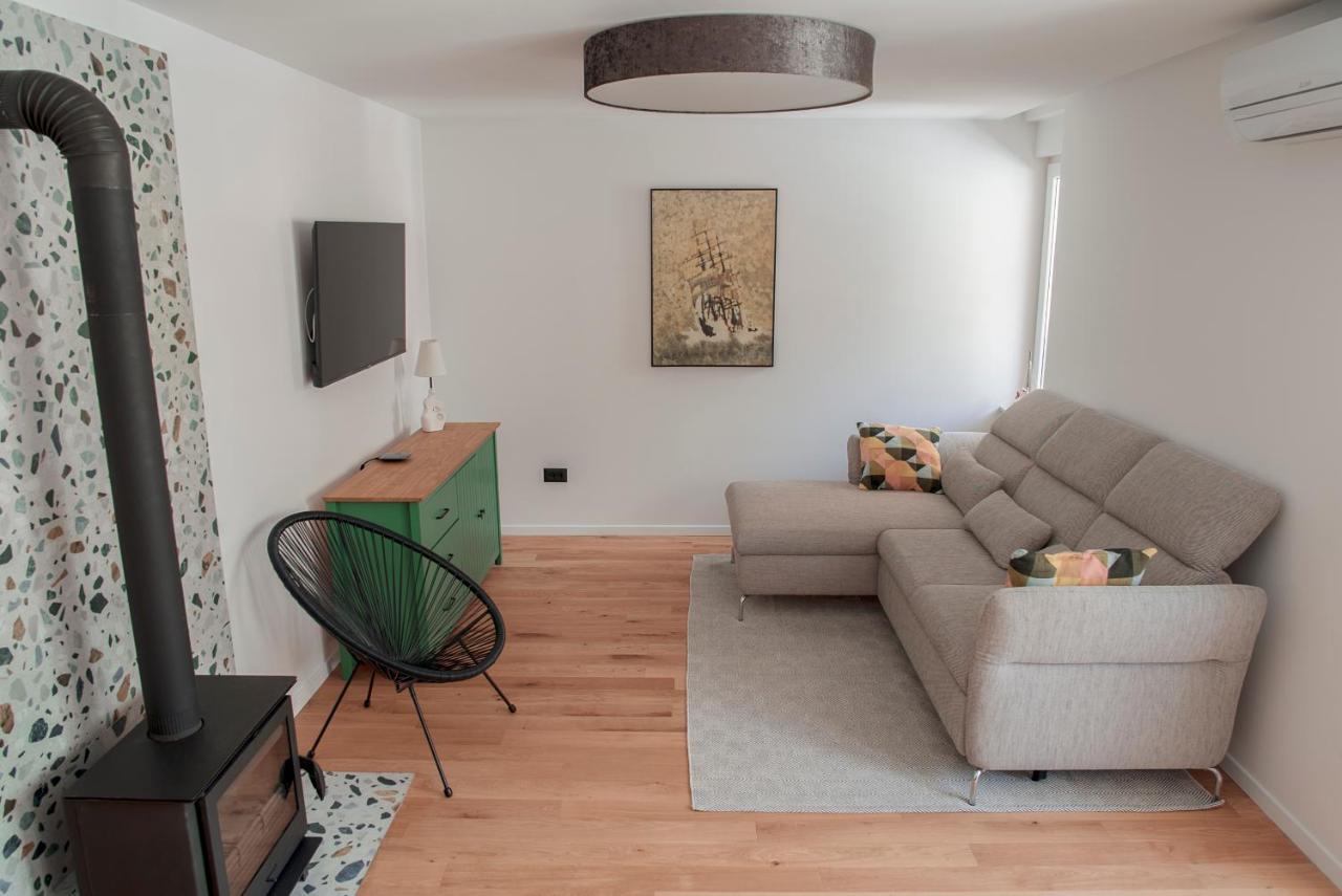 Apartment Vito Omiš Екстериор снимка