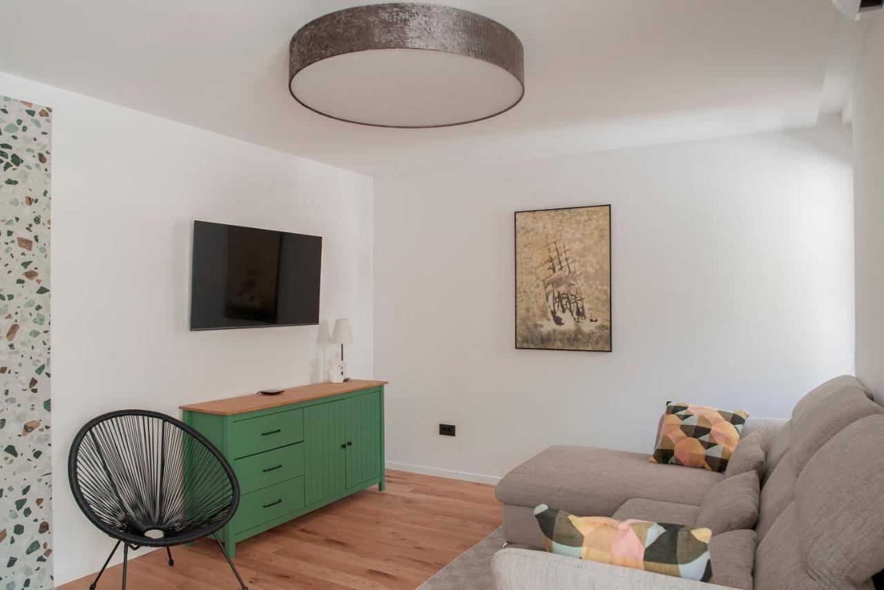 Apartment Vito Omiš Екстериор снимка